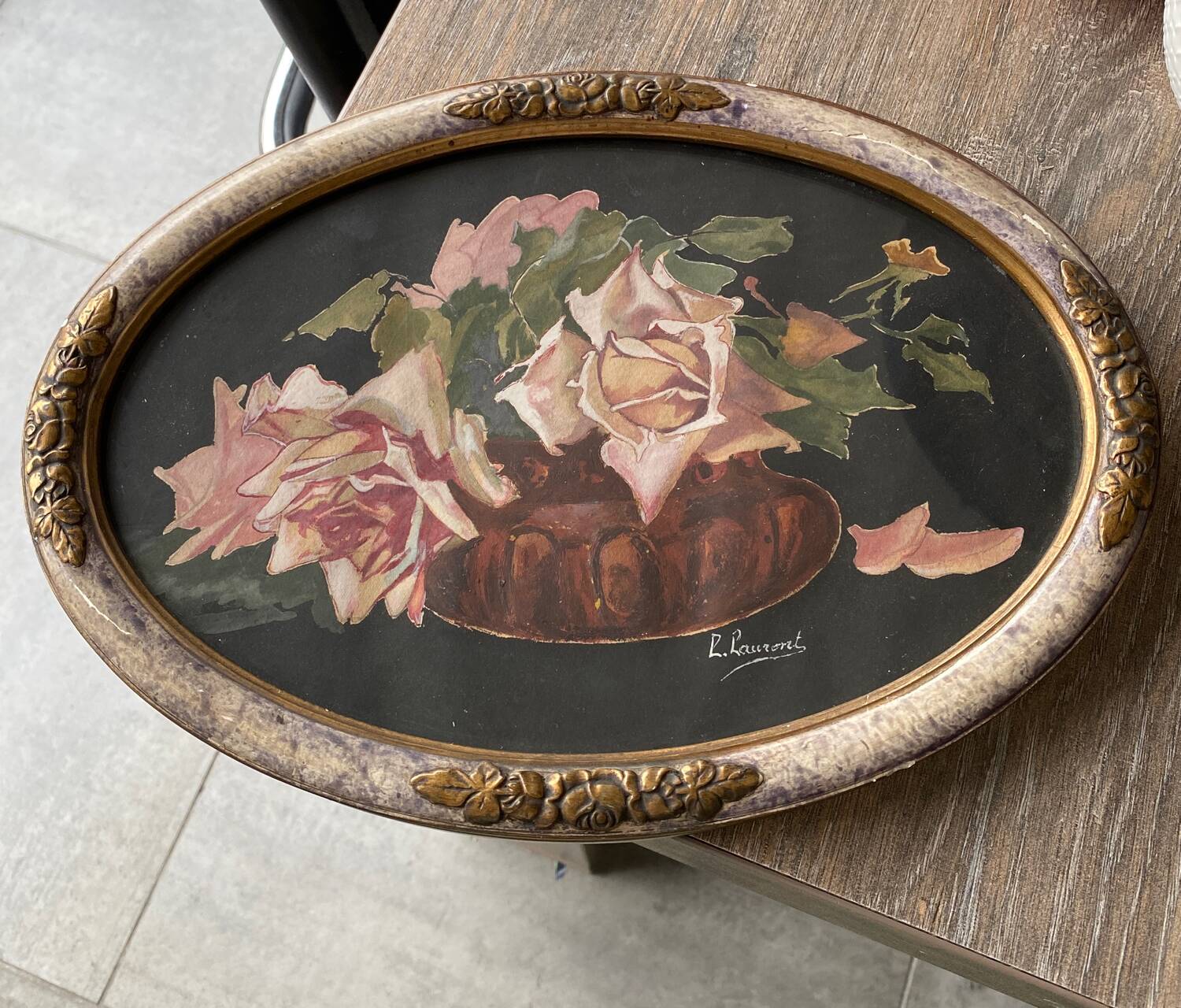 Painting roses oval frame