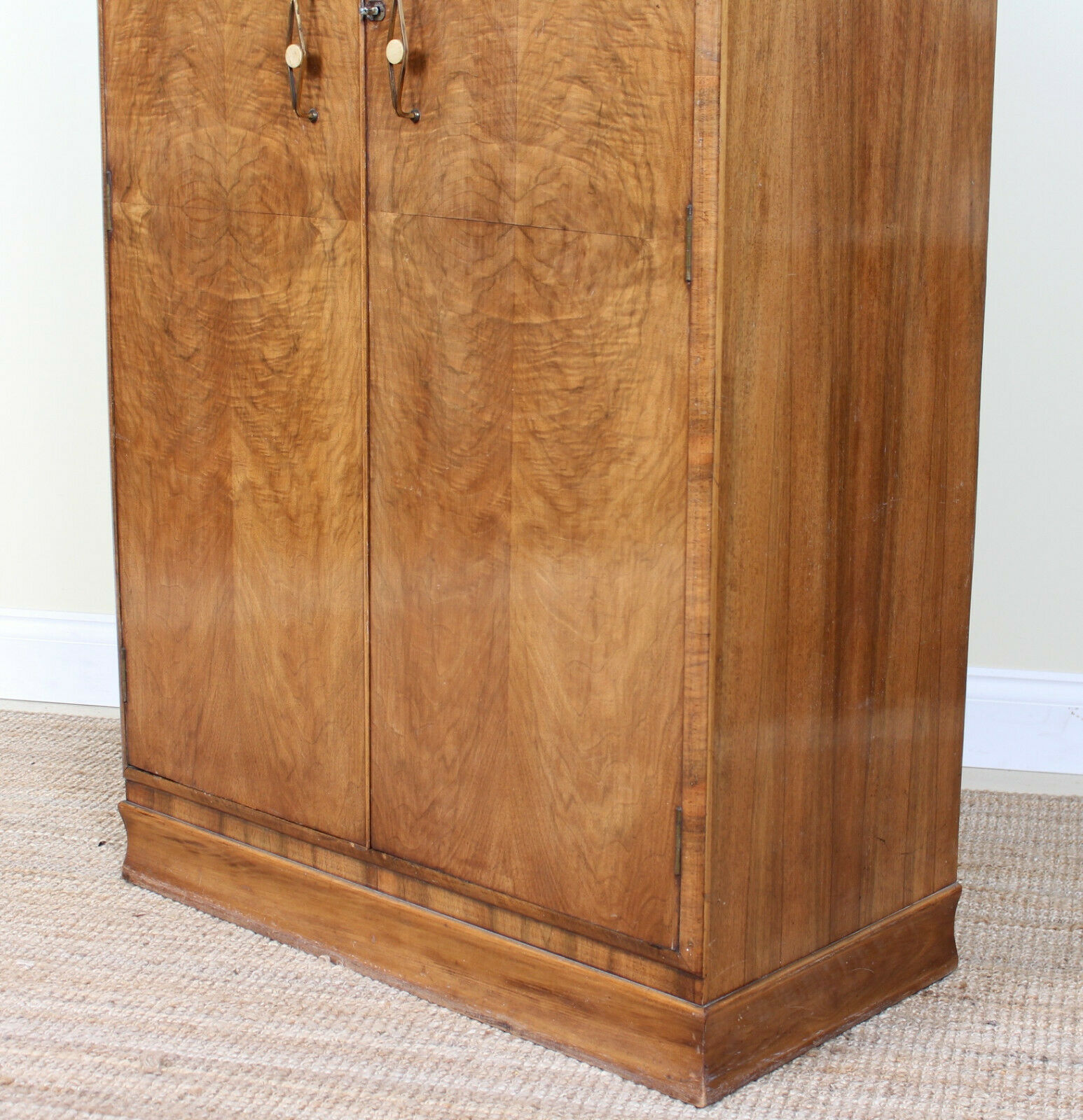 Wardrobe compactum Walnut art deco period