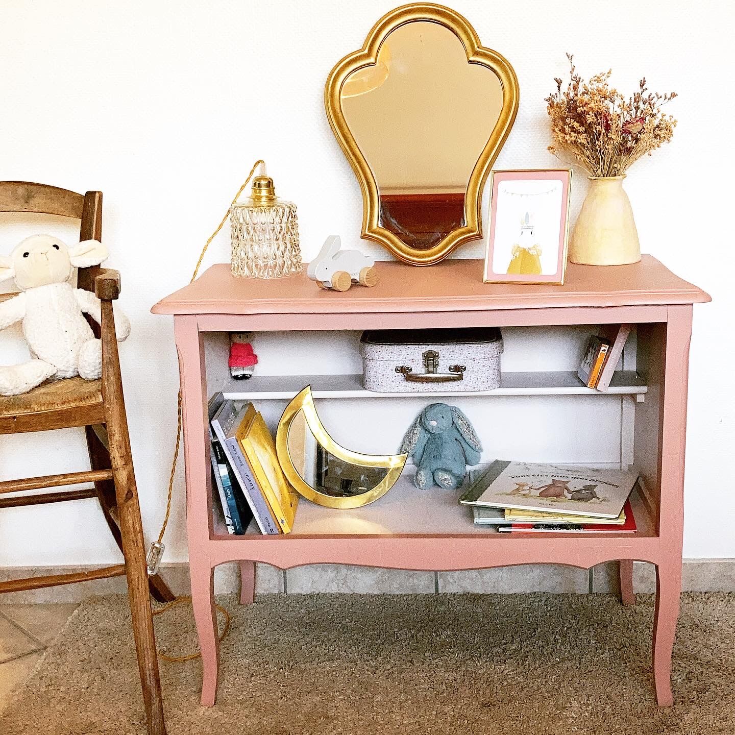 Furniture / bookcase / chest of drawers open powder pink