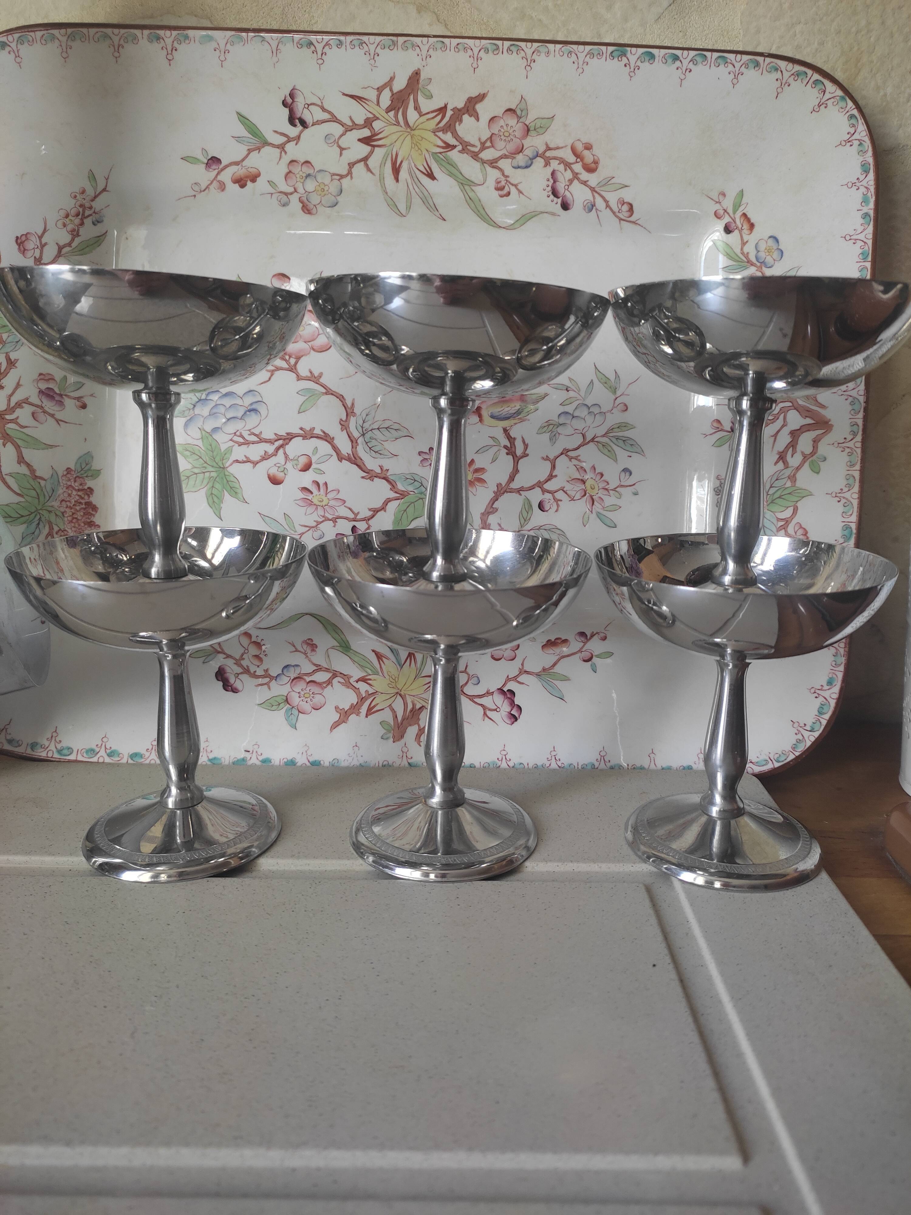 Stainless steel standing cuts