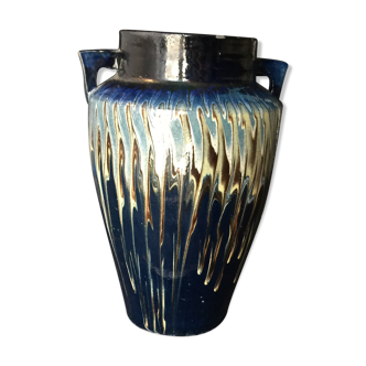 Ceramic vase glazed with two triangular handles