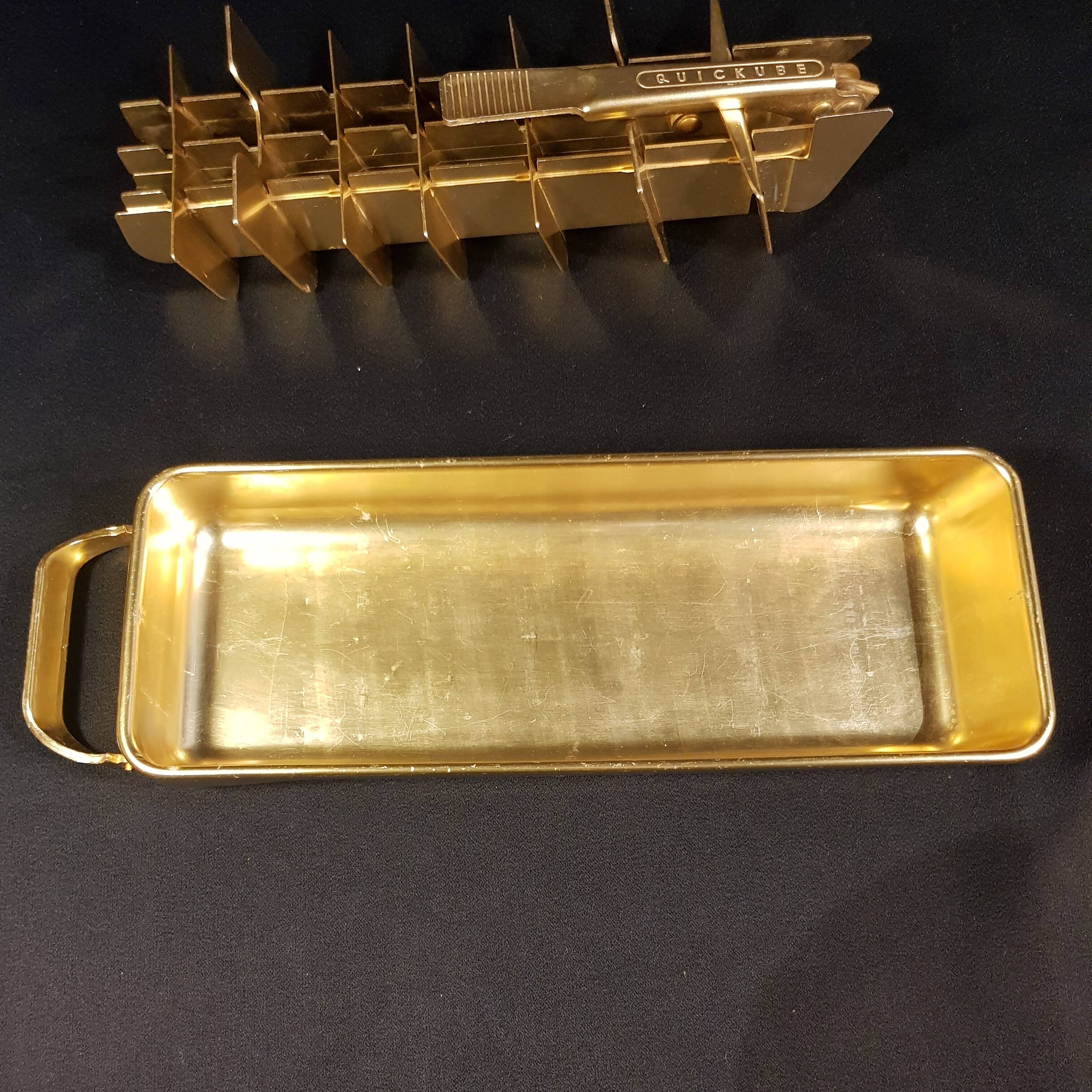 Quickube ice cube tray