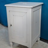 Buffet 19th to one door