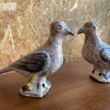 Pair of faience ridge pigeons, dating from 1835