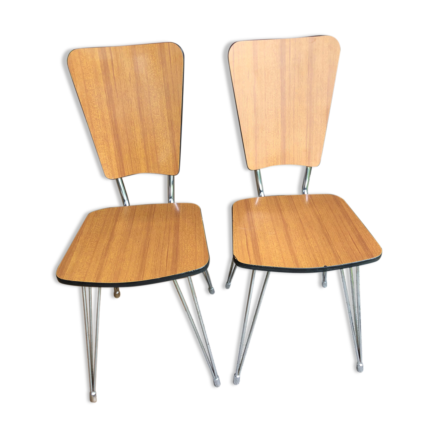 Duo of chairs in formica imitation brown wood and eiffel feet