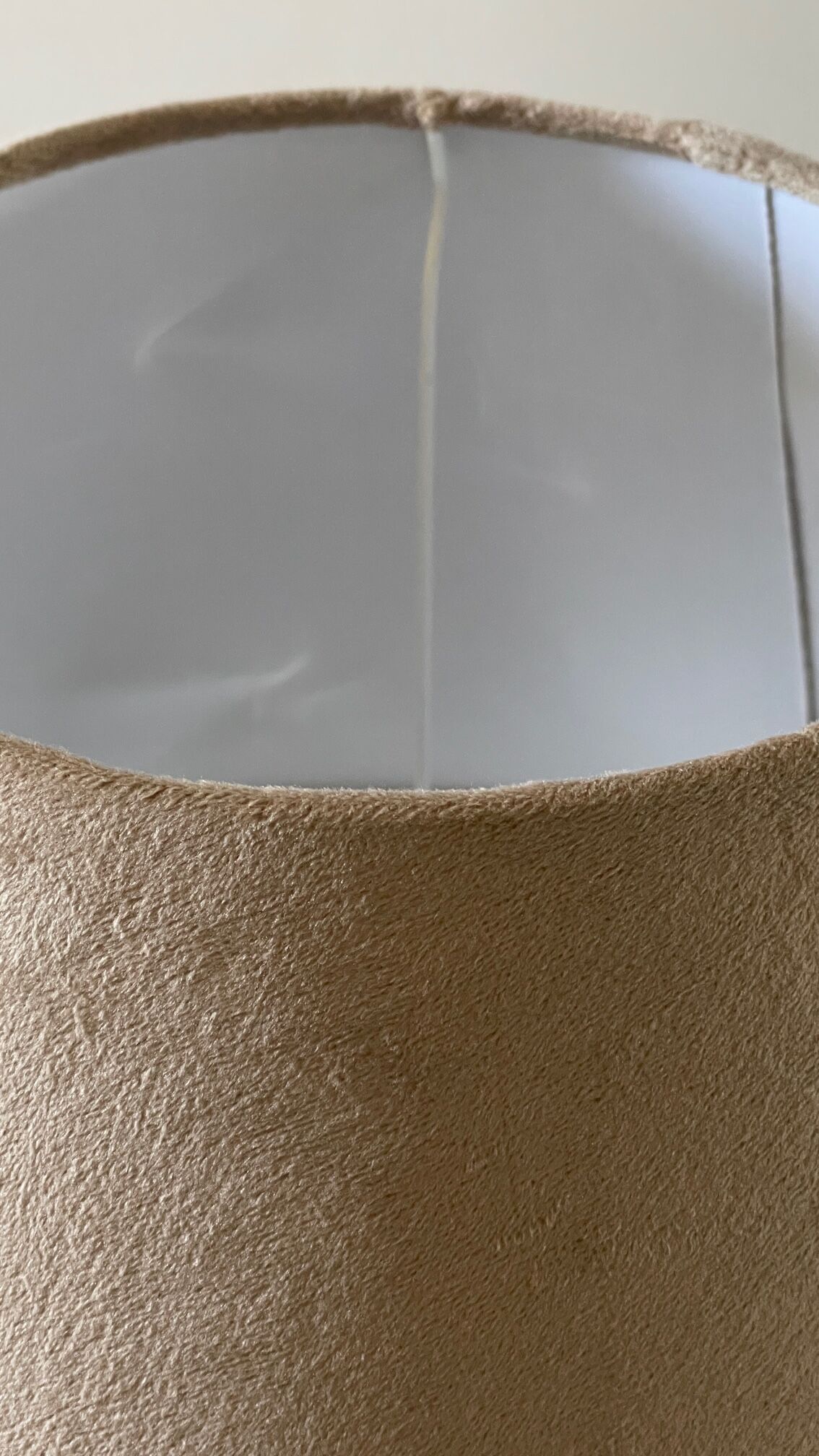 Lampe Le dauphin laiton et velours