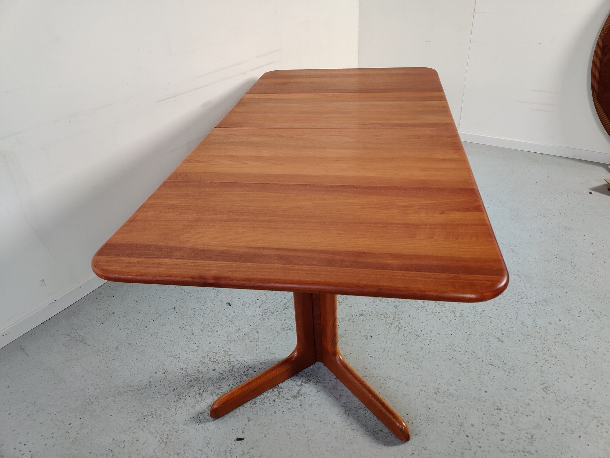 Dining table with teak extensions by Niels Möller, Dänemark 60s/70s