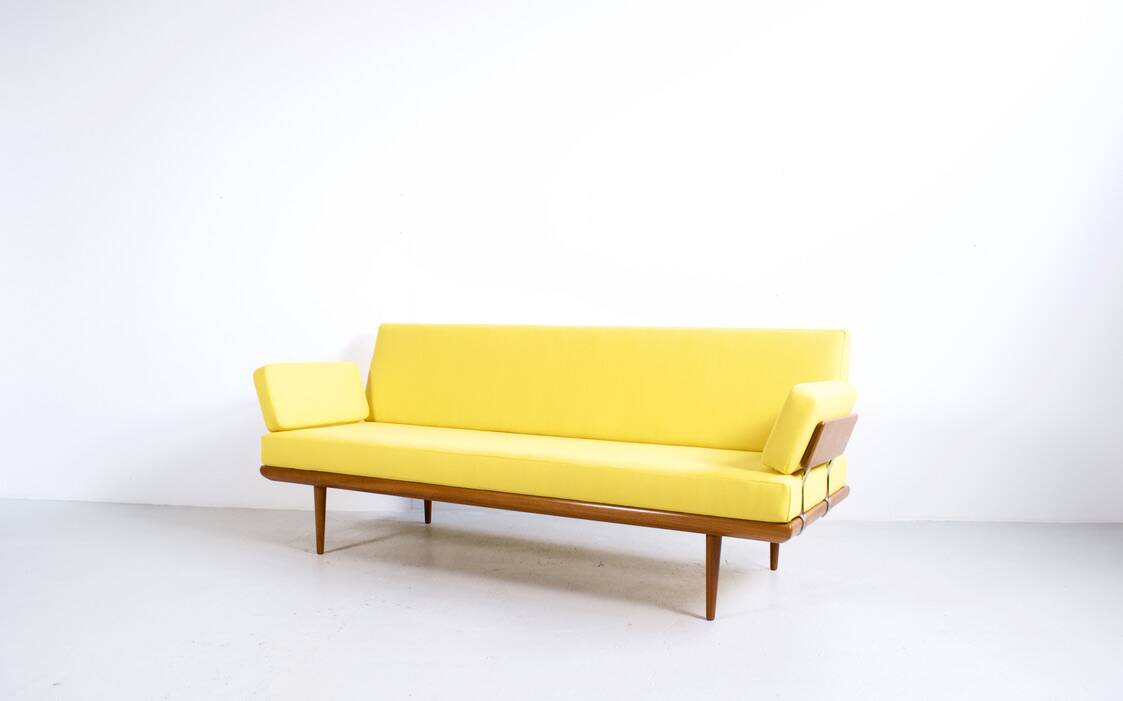 DAYBEB MODEL MINERVA PETER HVIDT & ORLA MØLGAARD NIELSEN FRANCE & SON 1954