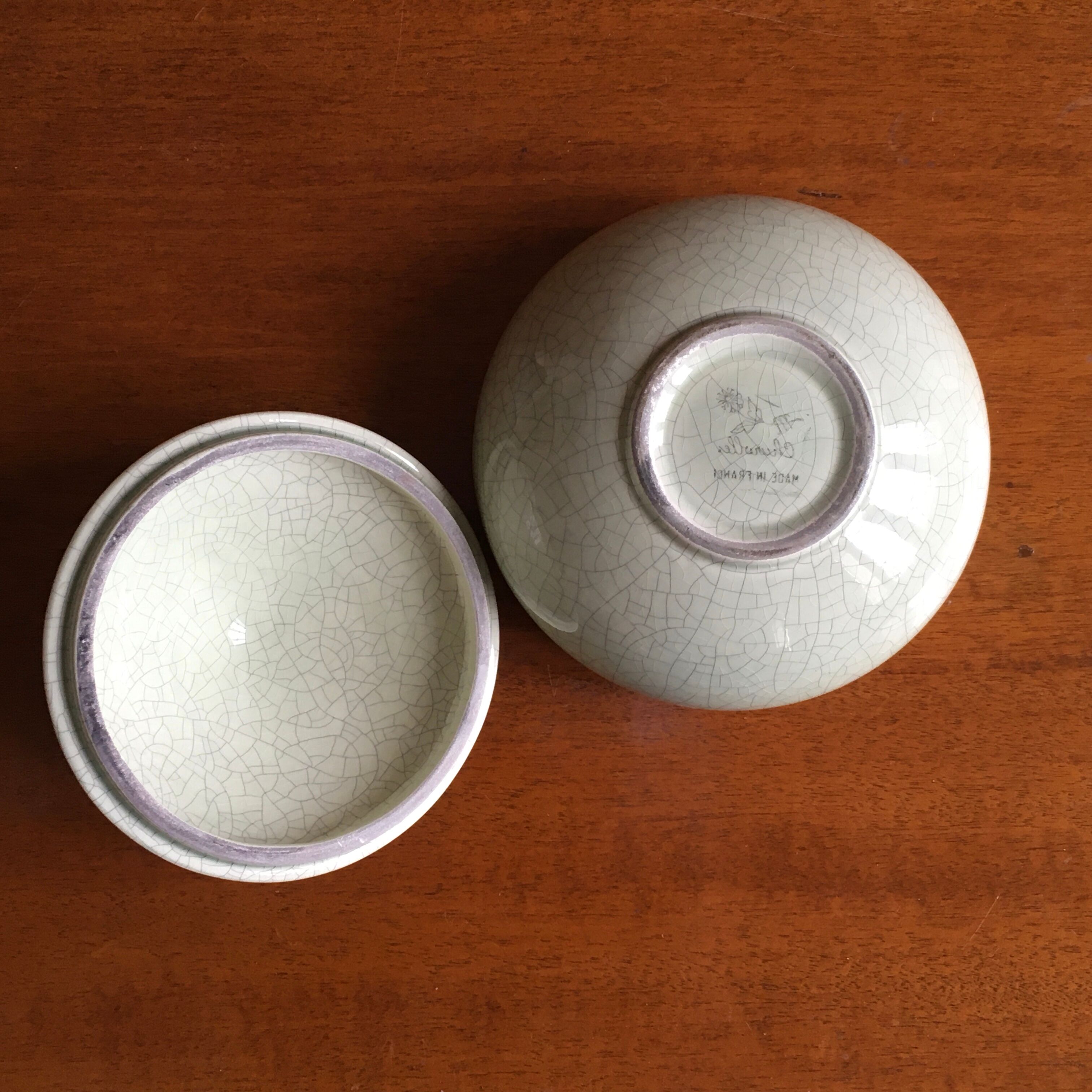 Charolles cracked earthenware box