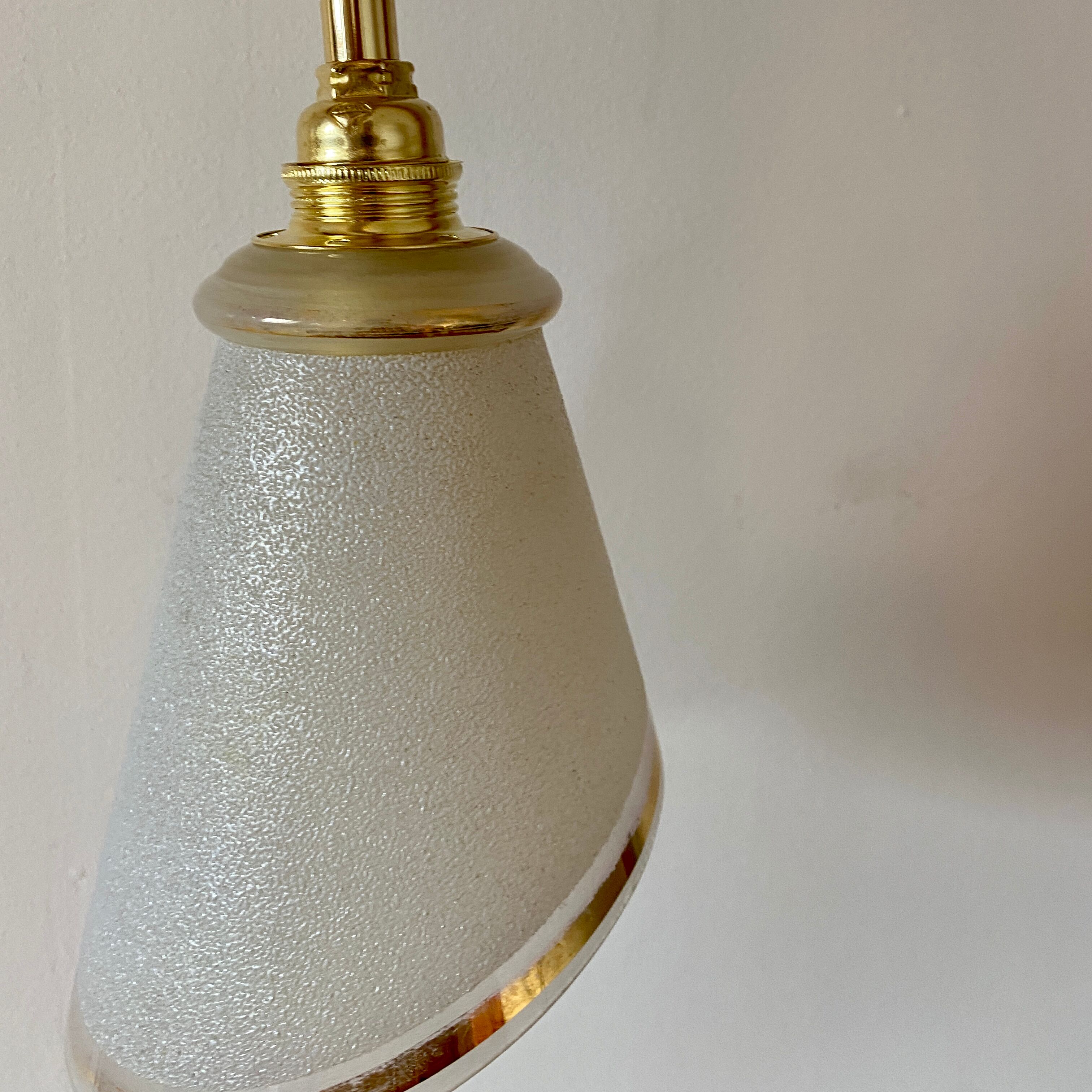 Baladeuse tulipe vintage en verre sablé blanc