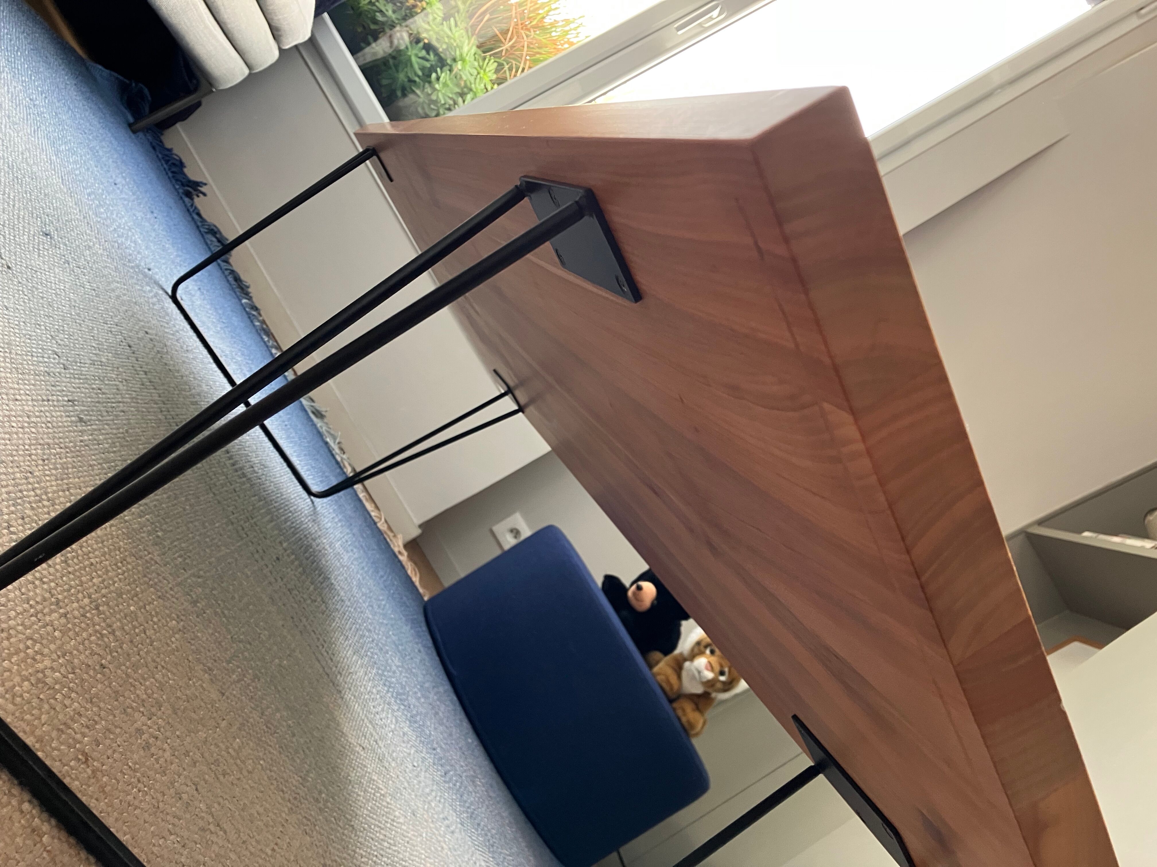 CM 191 table by Pierre Paulin contemporary edition Ligne Roset