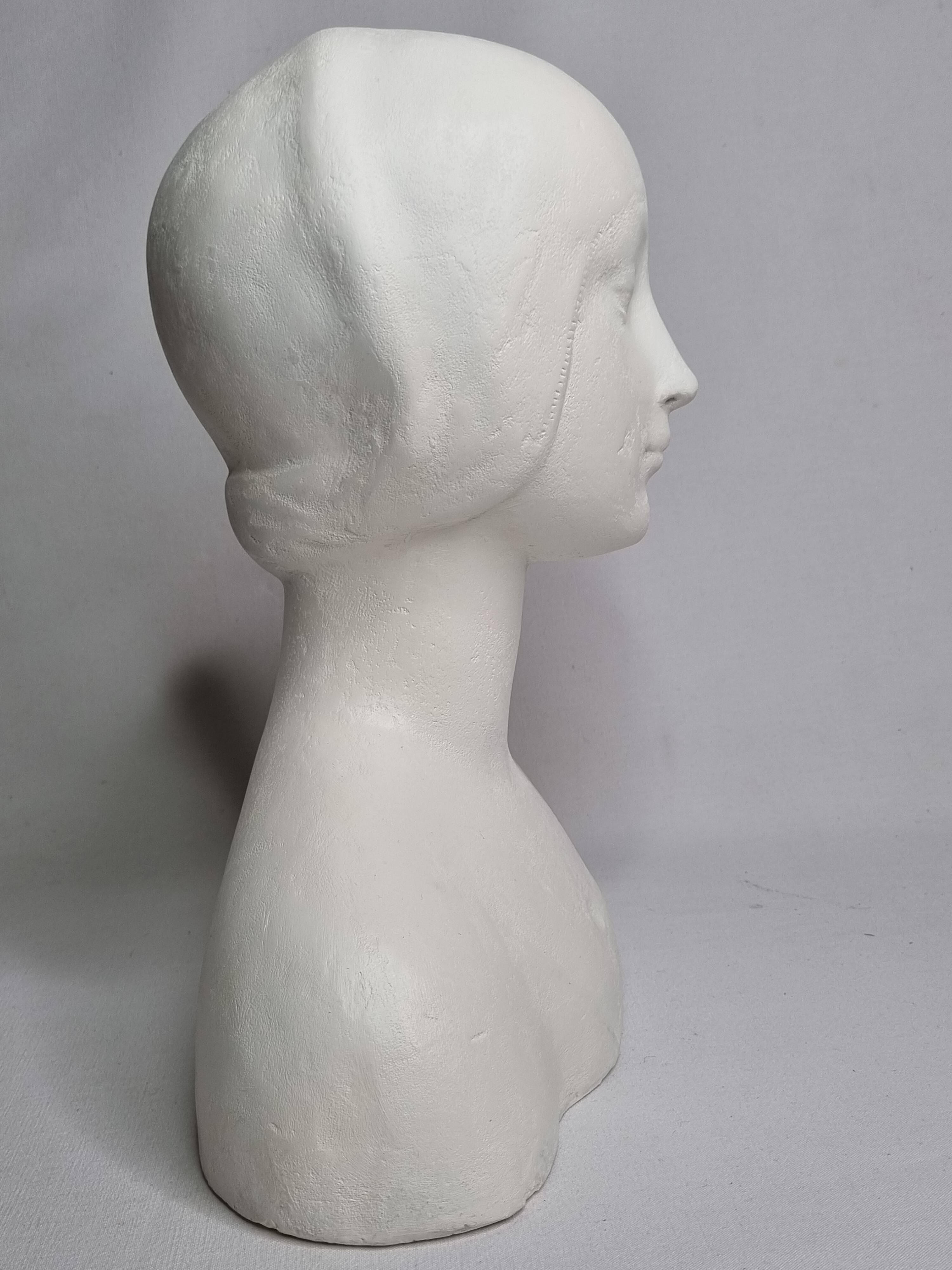 Buste d’après Laurana style renaissance, dit d’Aragon, plâtre patiné, 33 cm