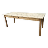 Farm table
