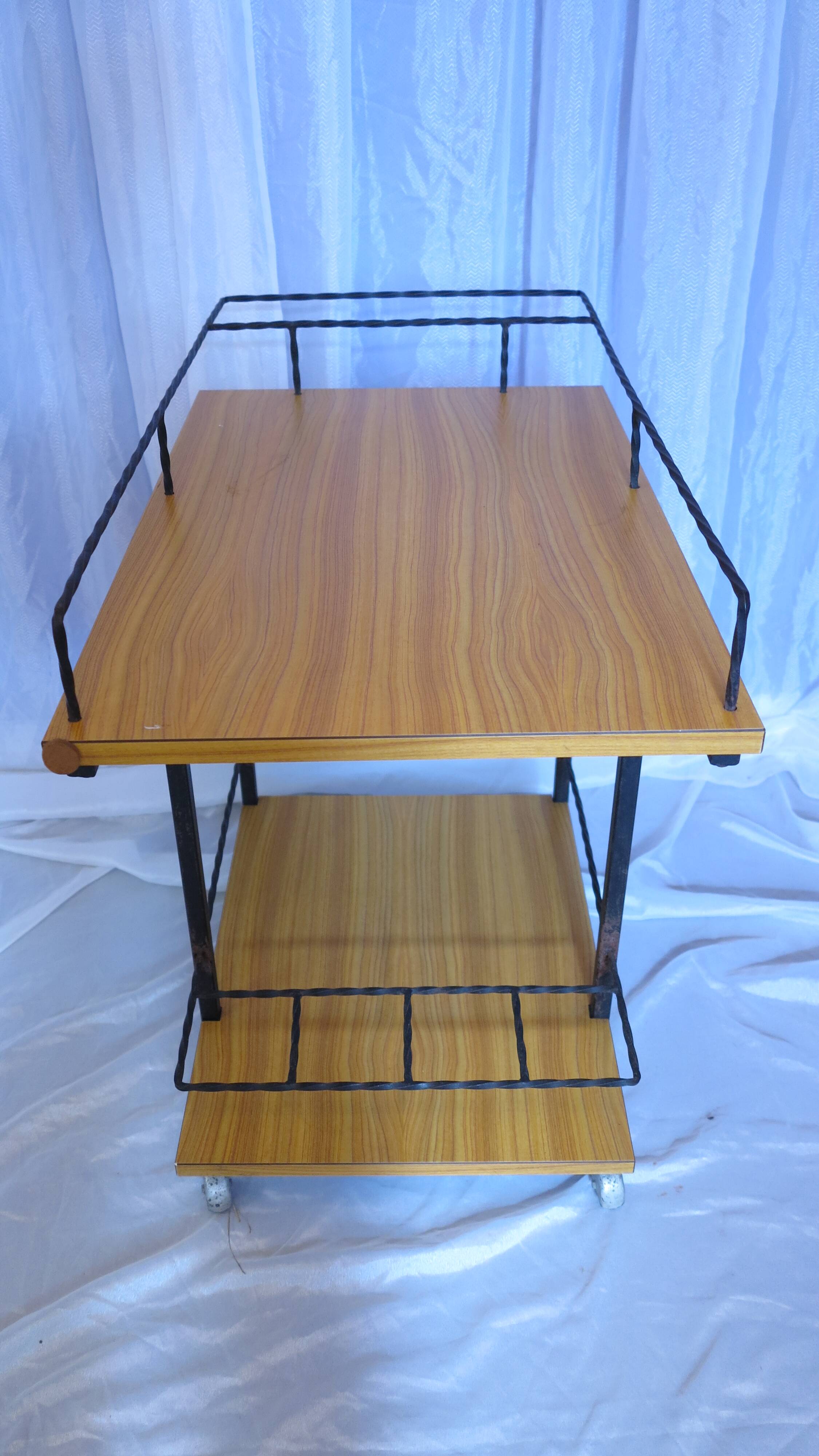 Bar roulant métal et formica