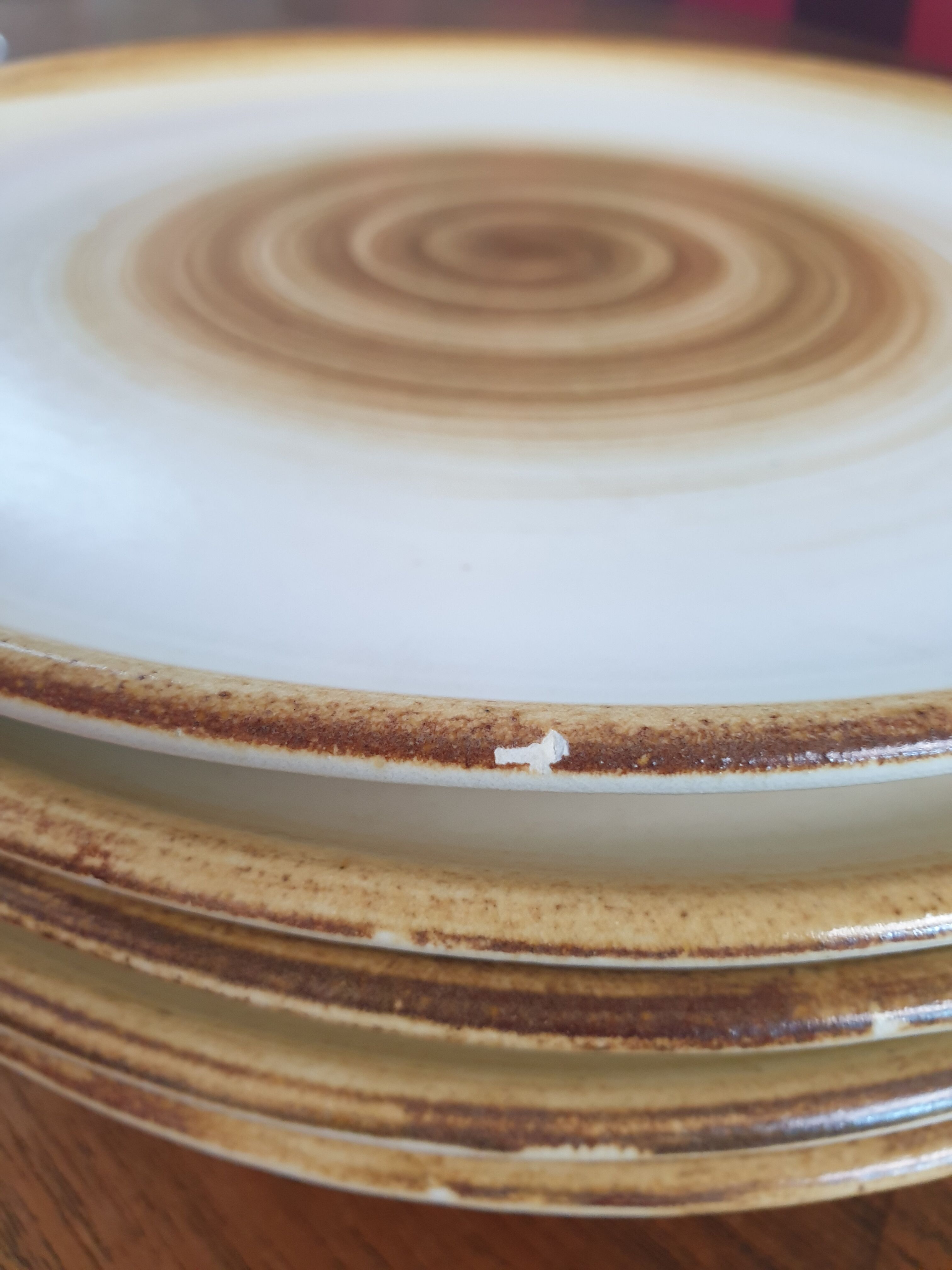 Set 5 plates longchamp 1970 spiral pattern diam24