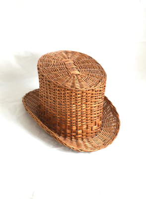 Top hat in rattan