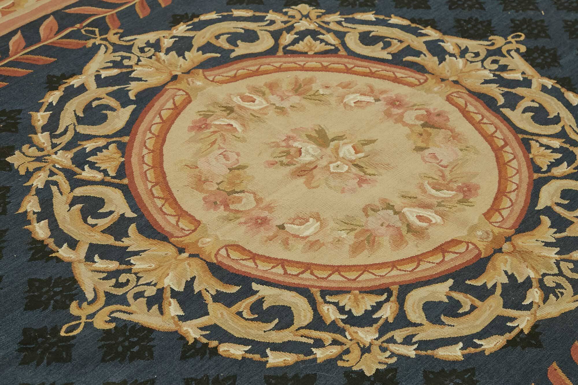 Handmade European Vintage Aubusson Kilim 274 cm x 375 cm