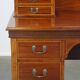 Bureau anglais de style Empire avec marqueterie de bois, XIXe siècle