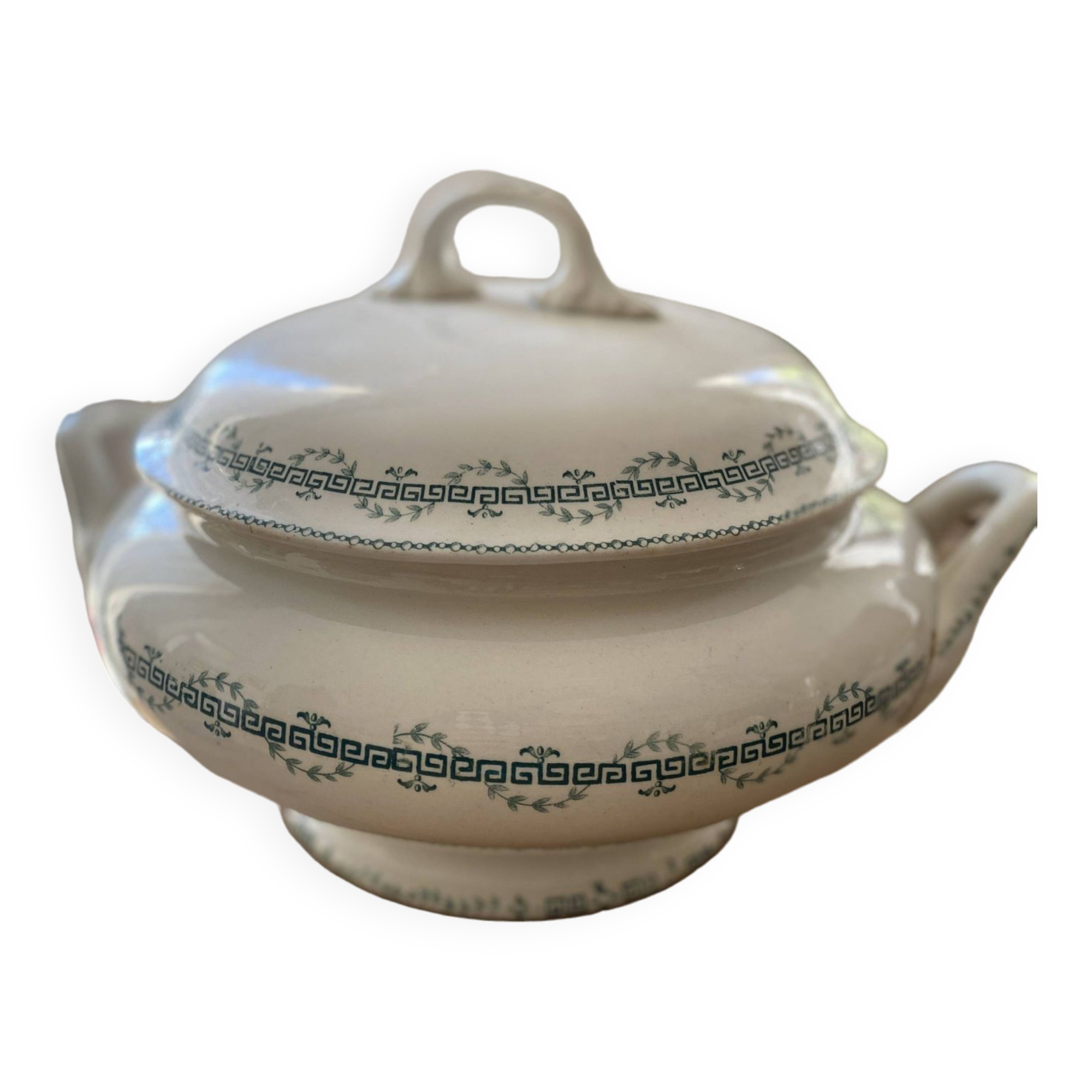 Iron earth tureen