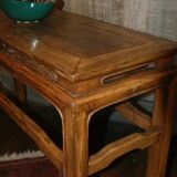 Old Chinese console varnished with stamp