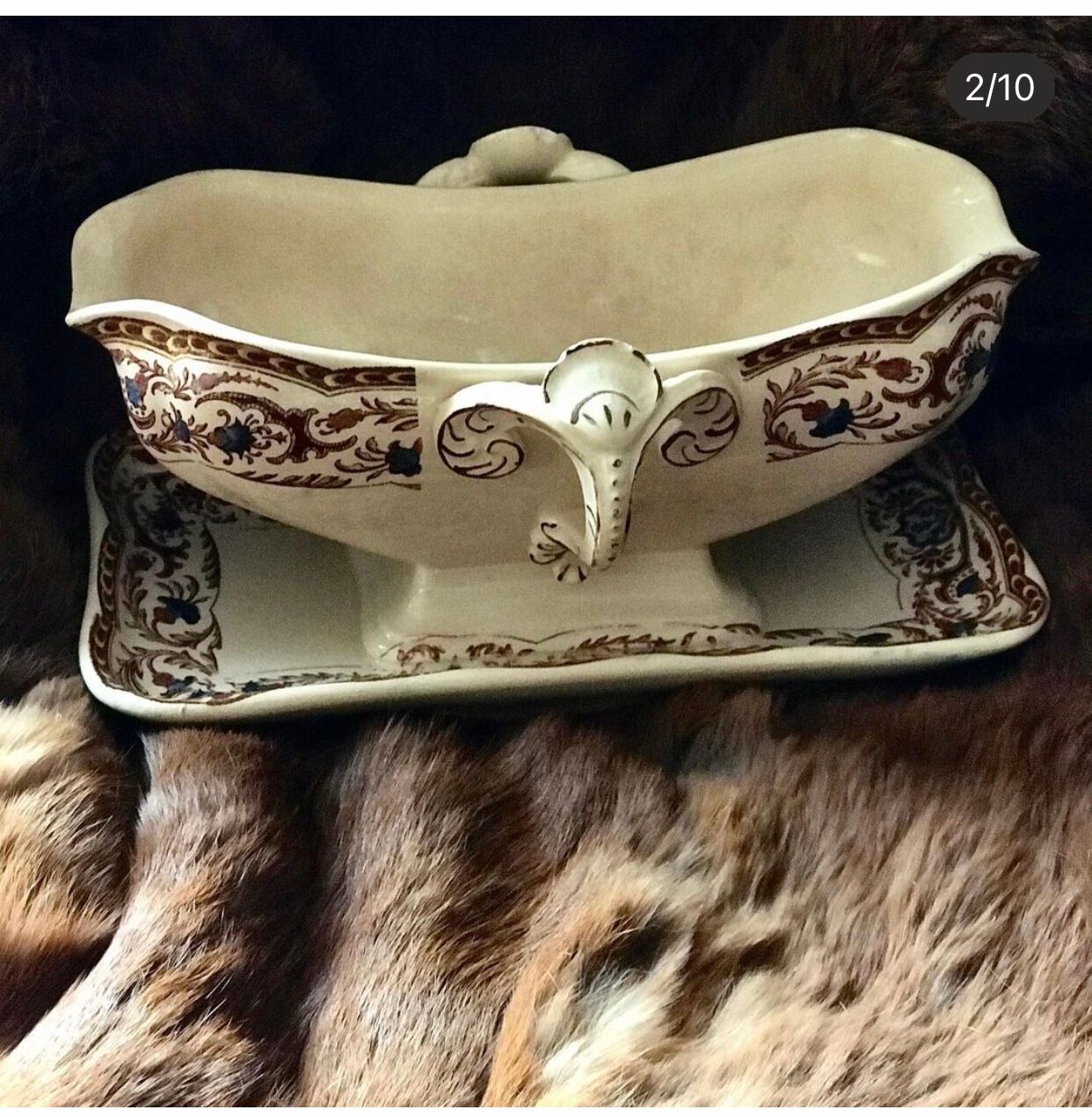 Old sauce boat terre de fer
