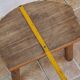 Tabouret bas tripode en bois massif, design organique brutaliste, années 70