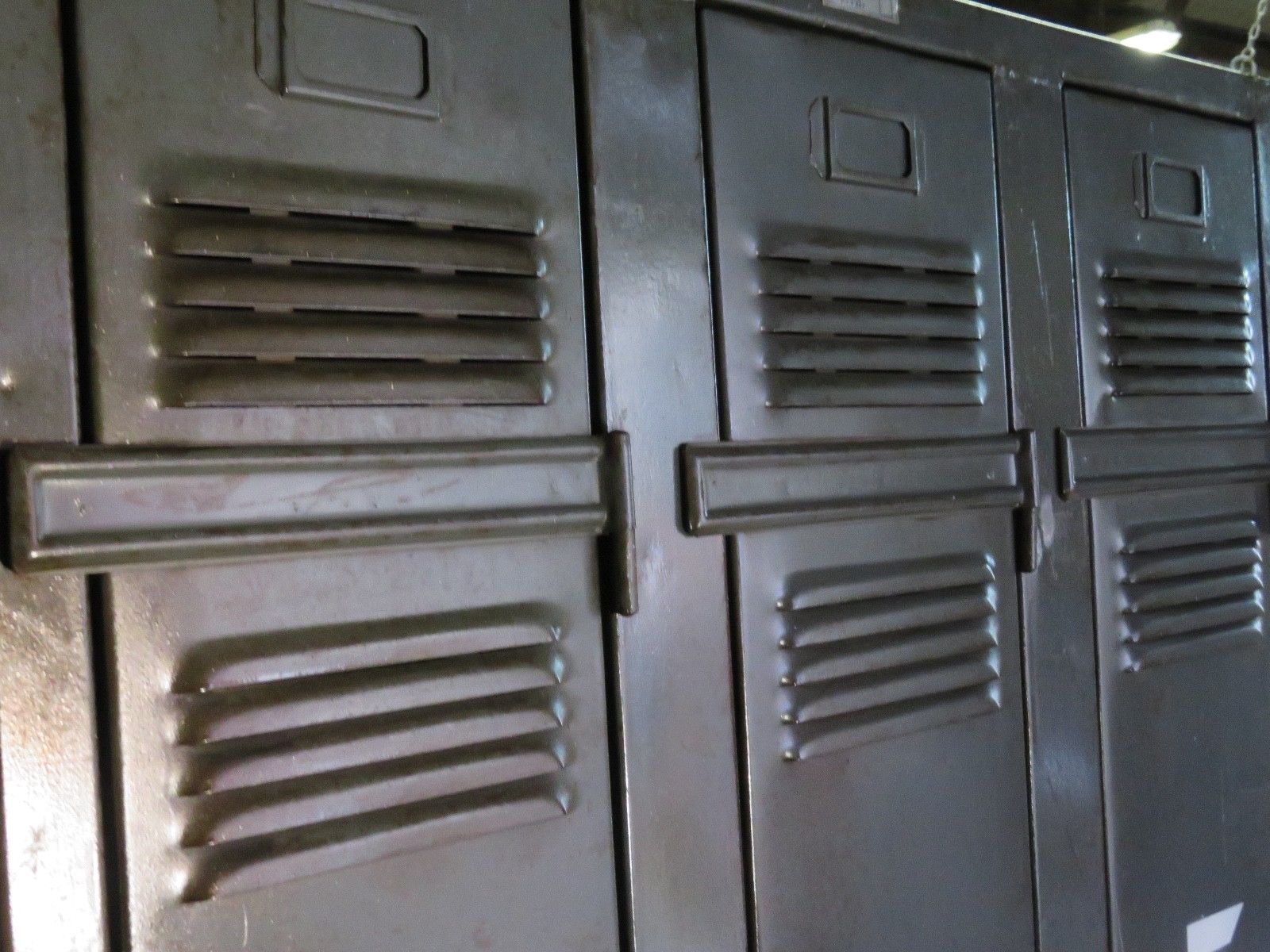 Industrial wardrobe 3 doors locker