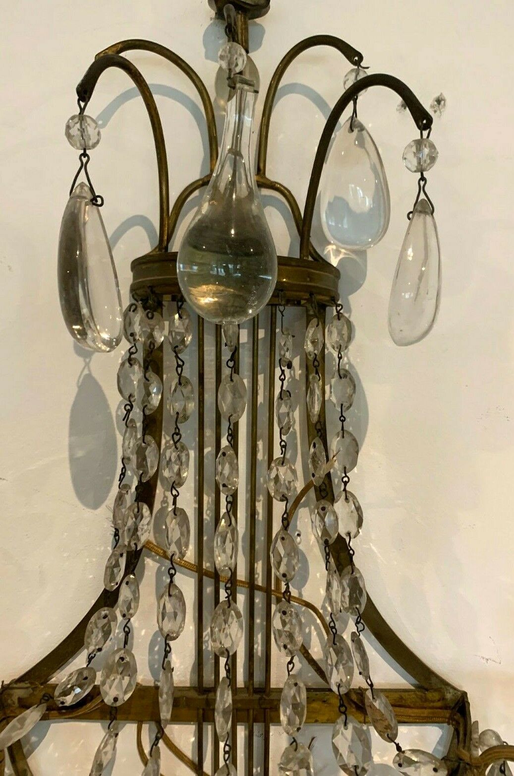 Pair of wall lamps bronze basket and grapevines XX century