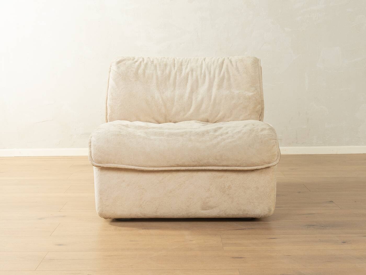 COR Space Age seating group, 1970s, set of 6 armchairs and footstool, cream white