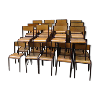 Lot of 40 school chairs 60