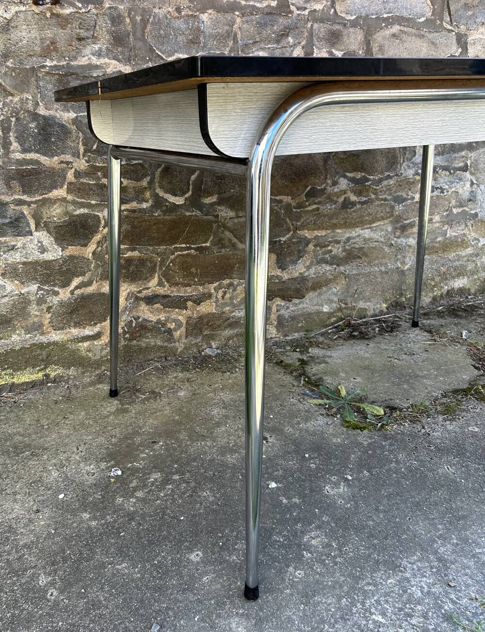 Red Formica table, 4 matching Formica chairs, vintage, 60s.