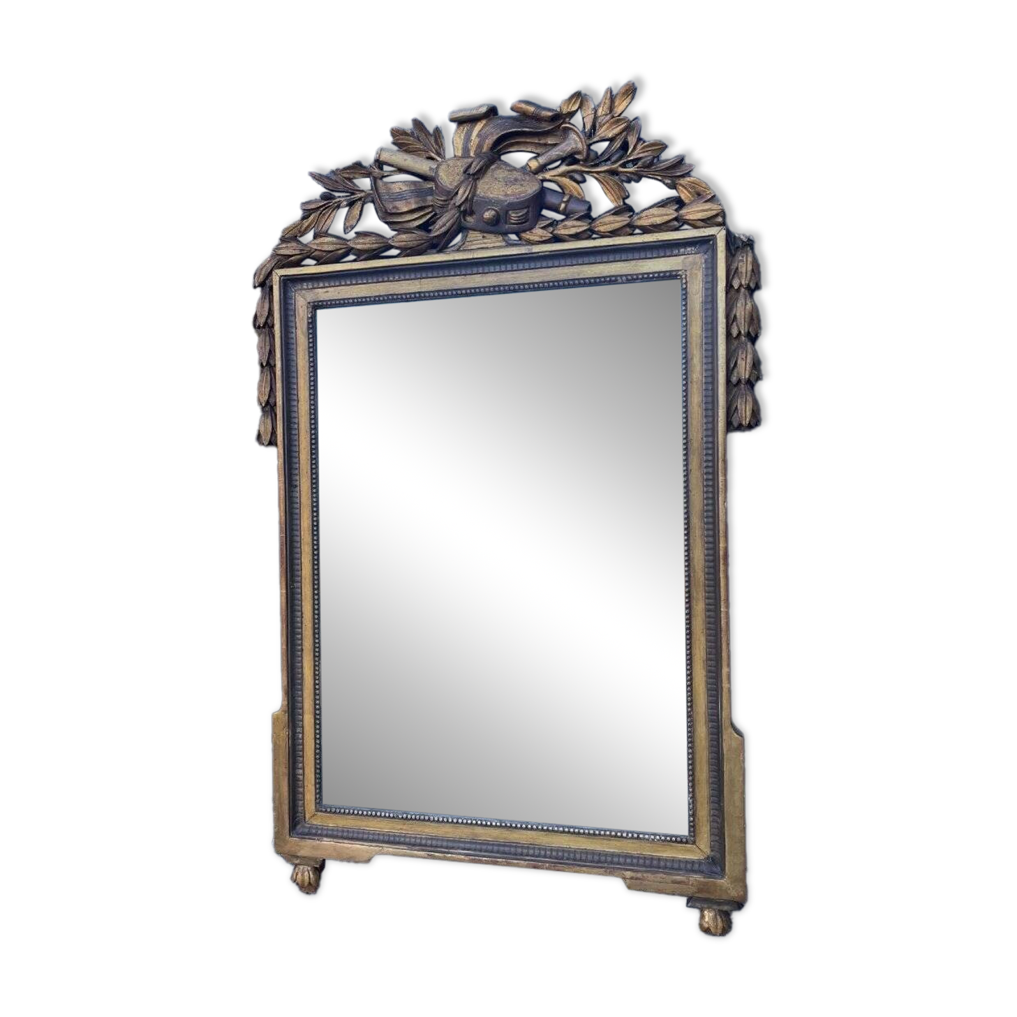 Louis XVI mirror in carved and gilded wood, 18th century
