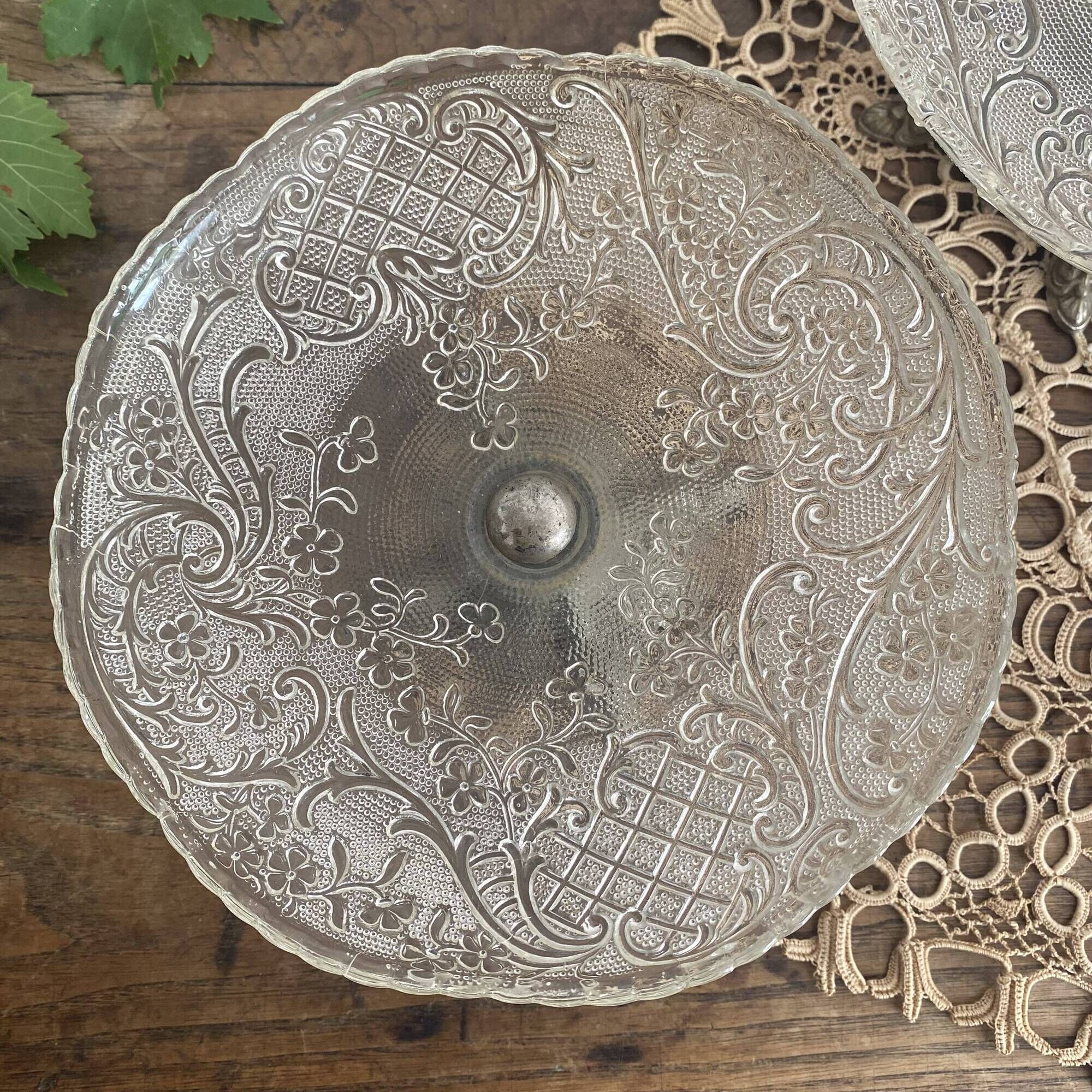 Antique footed bowls, early 20th century compotiers.