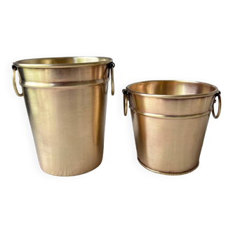 Duo of brass planters with handle