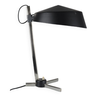 Adjustable minimalist vintage tripod lamp