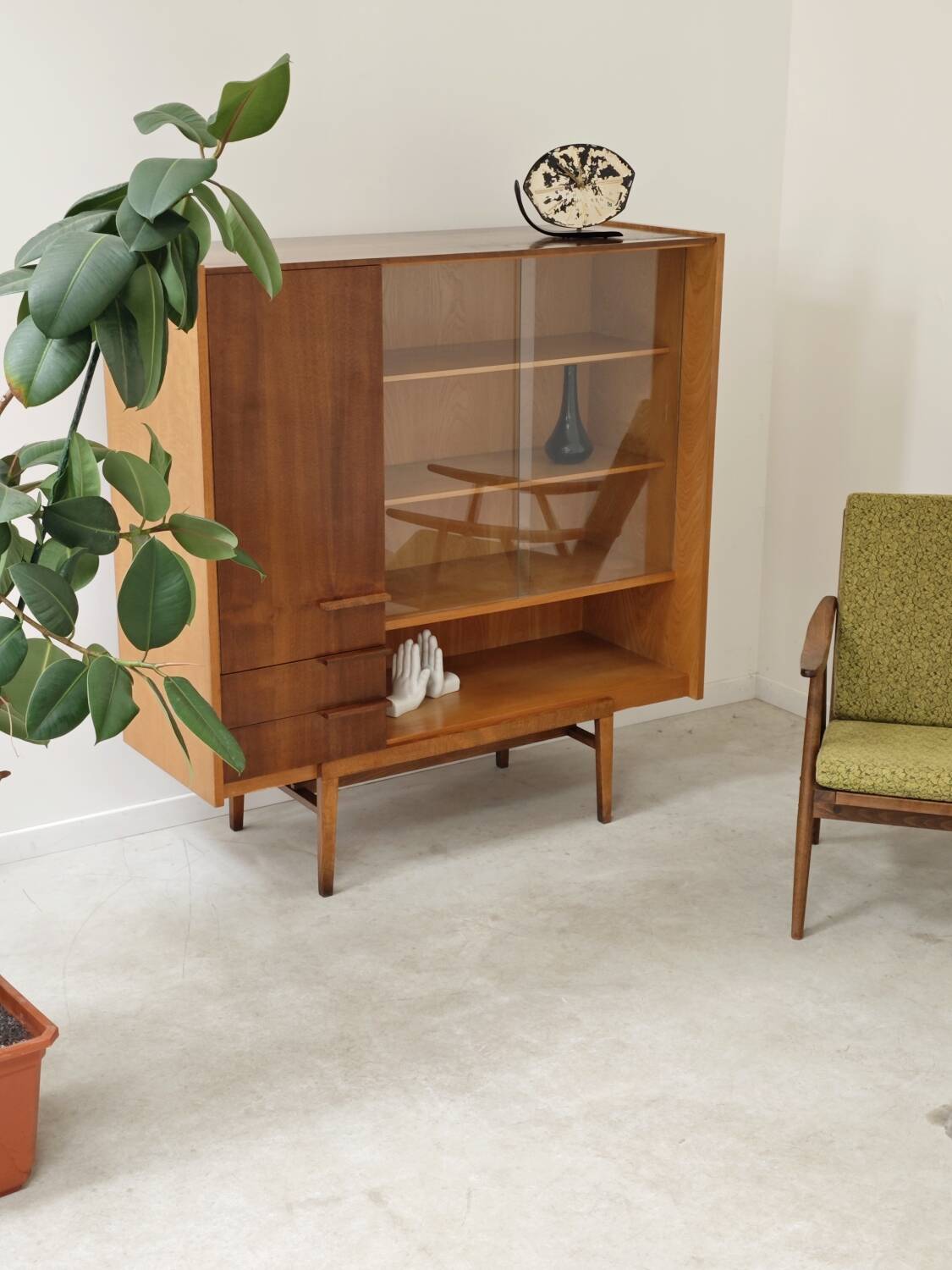 High Buffet Dresser Frantisek Mezulanik for Up Zavody 1960