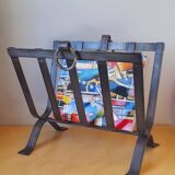 Brutalist magazine rack in forged steel, 1950.