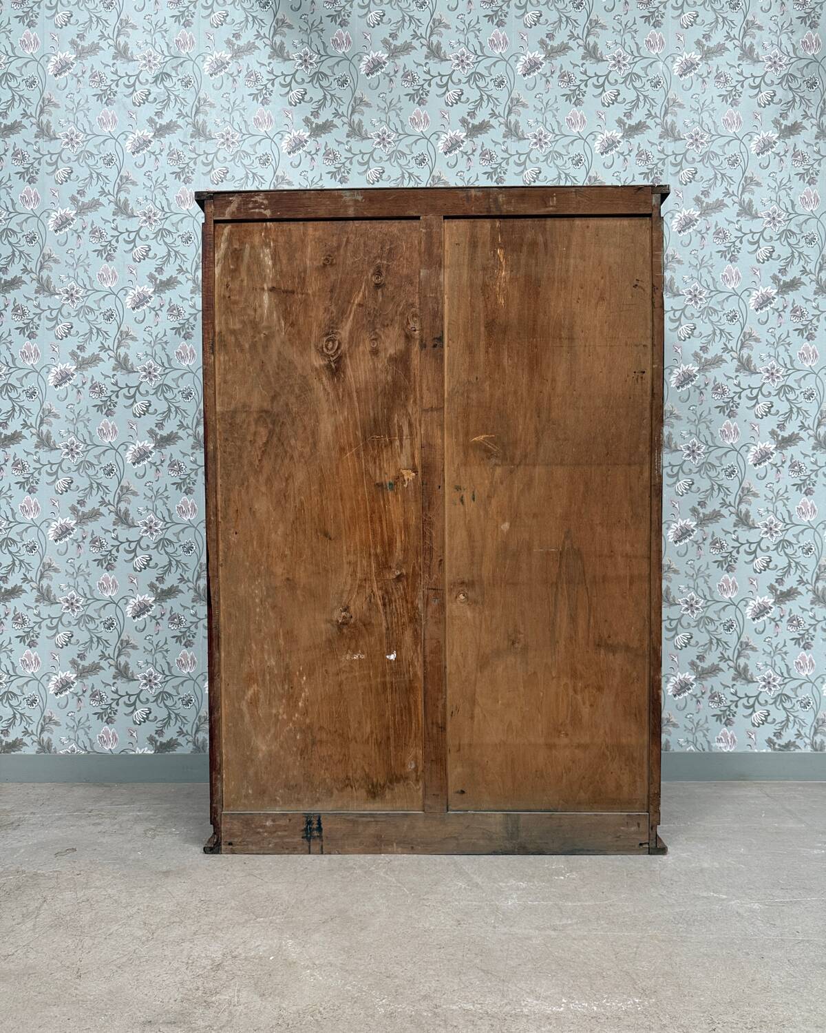 Parisian wardrobe (renovated)
