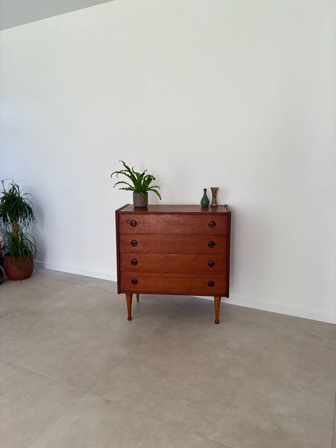 Commode vintage scandinave