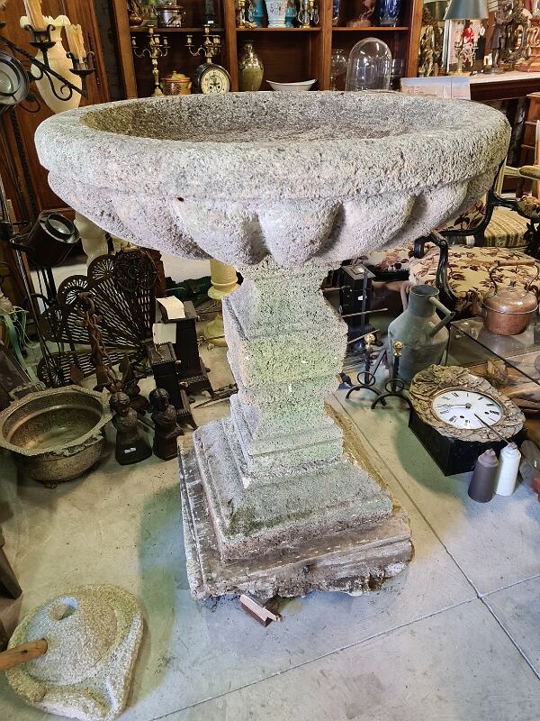 Large fountain stone bird bath