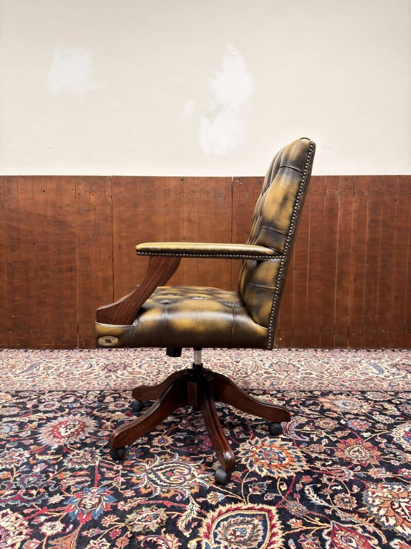 Classic English Chesterfield Office Chair
