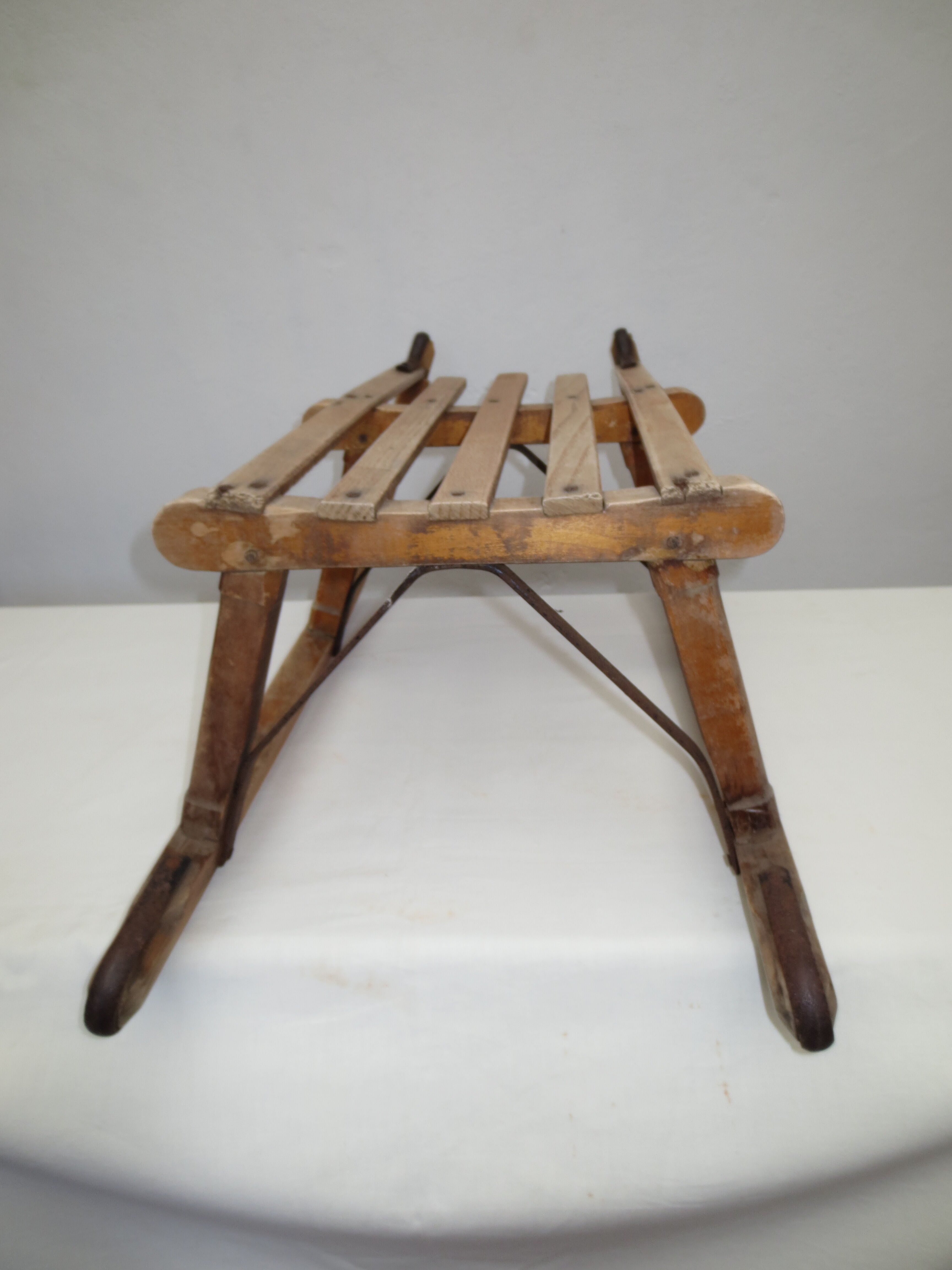 Old sled brand "donnay"