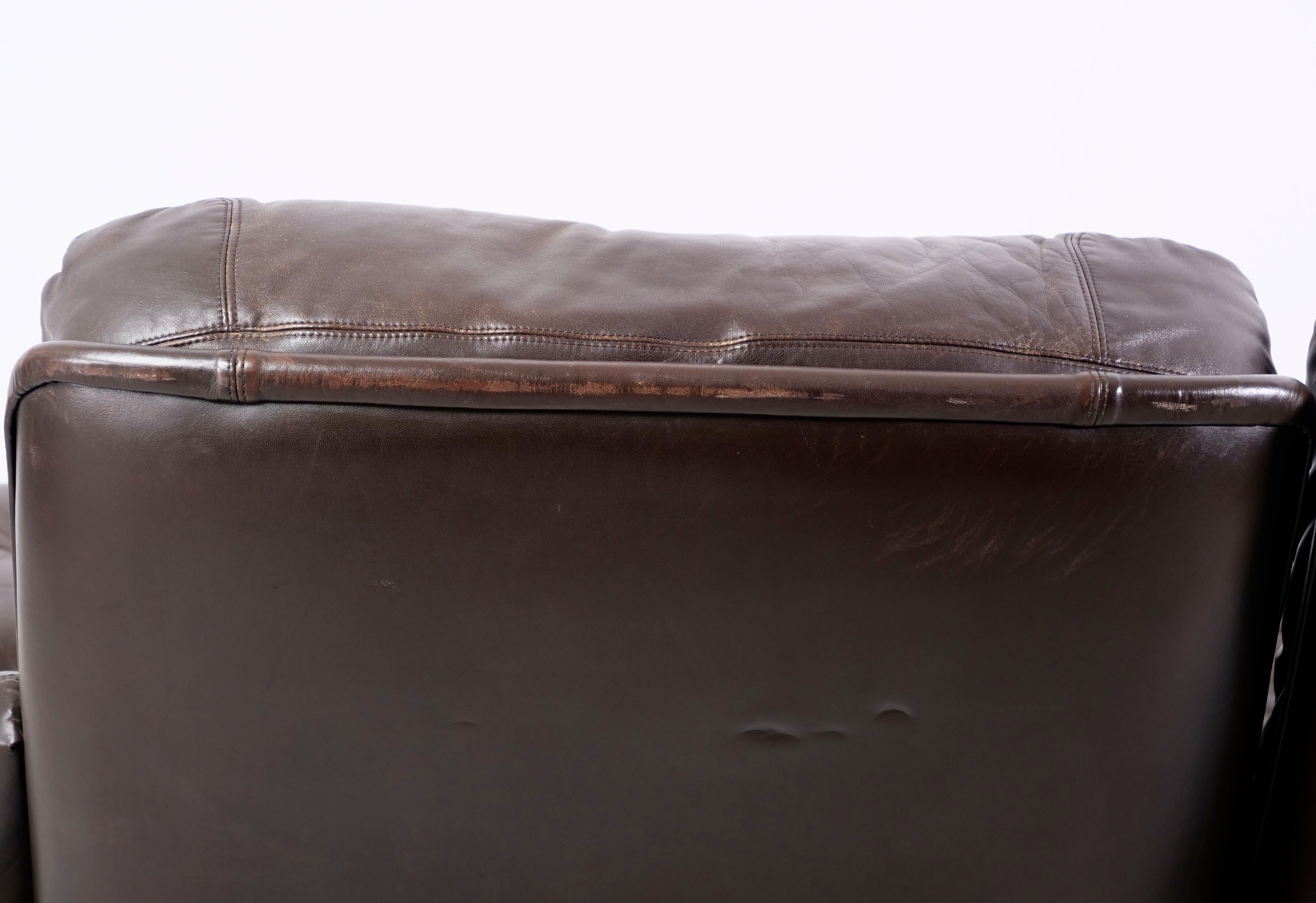 Modular leather sofa by michel cadestin for airborne