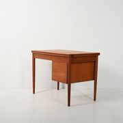 Bureau vintage en teck à rabat scandinave