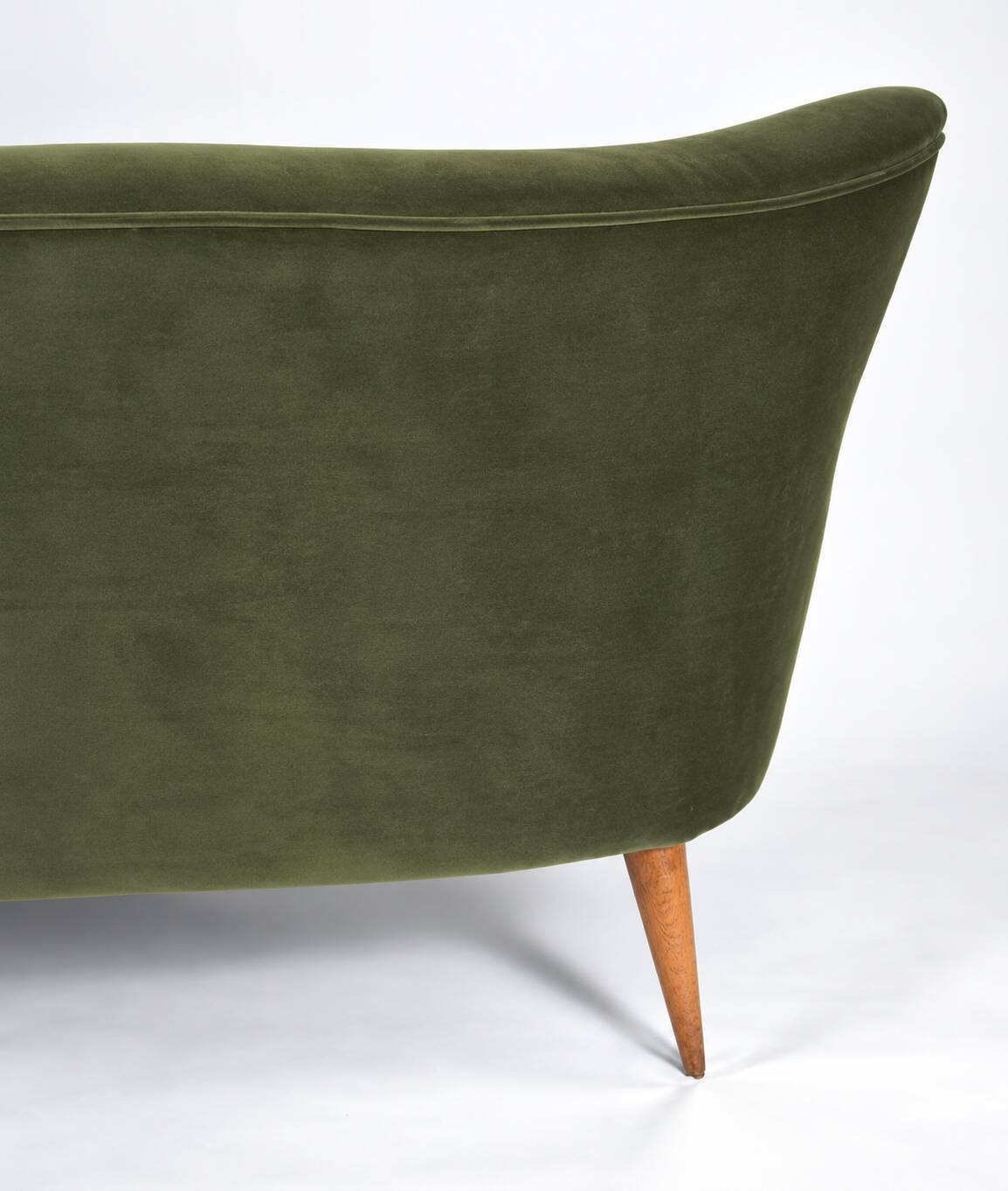 Vintage 1960s olive green velvet canapé – faithful replica, entirely