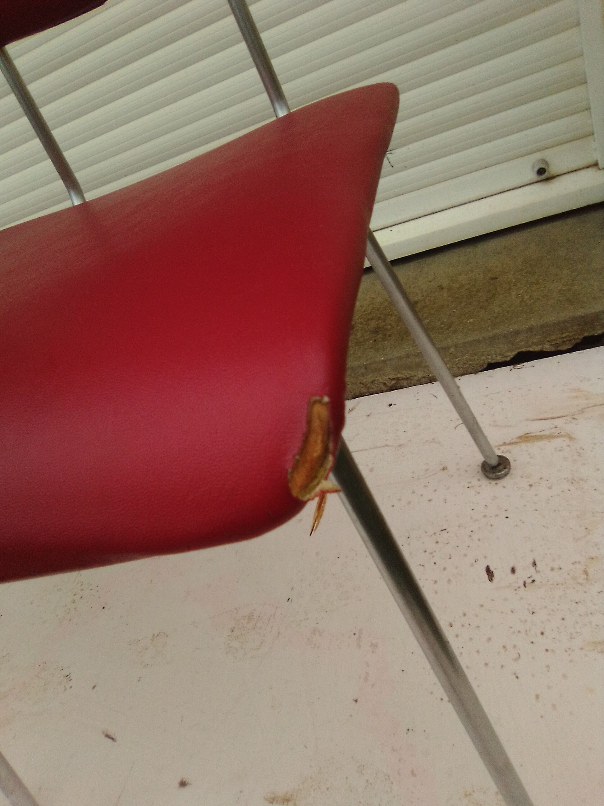 2 chairs in red skaï metal struxture 70s