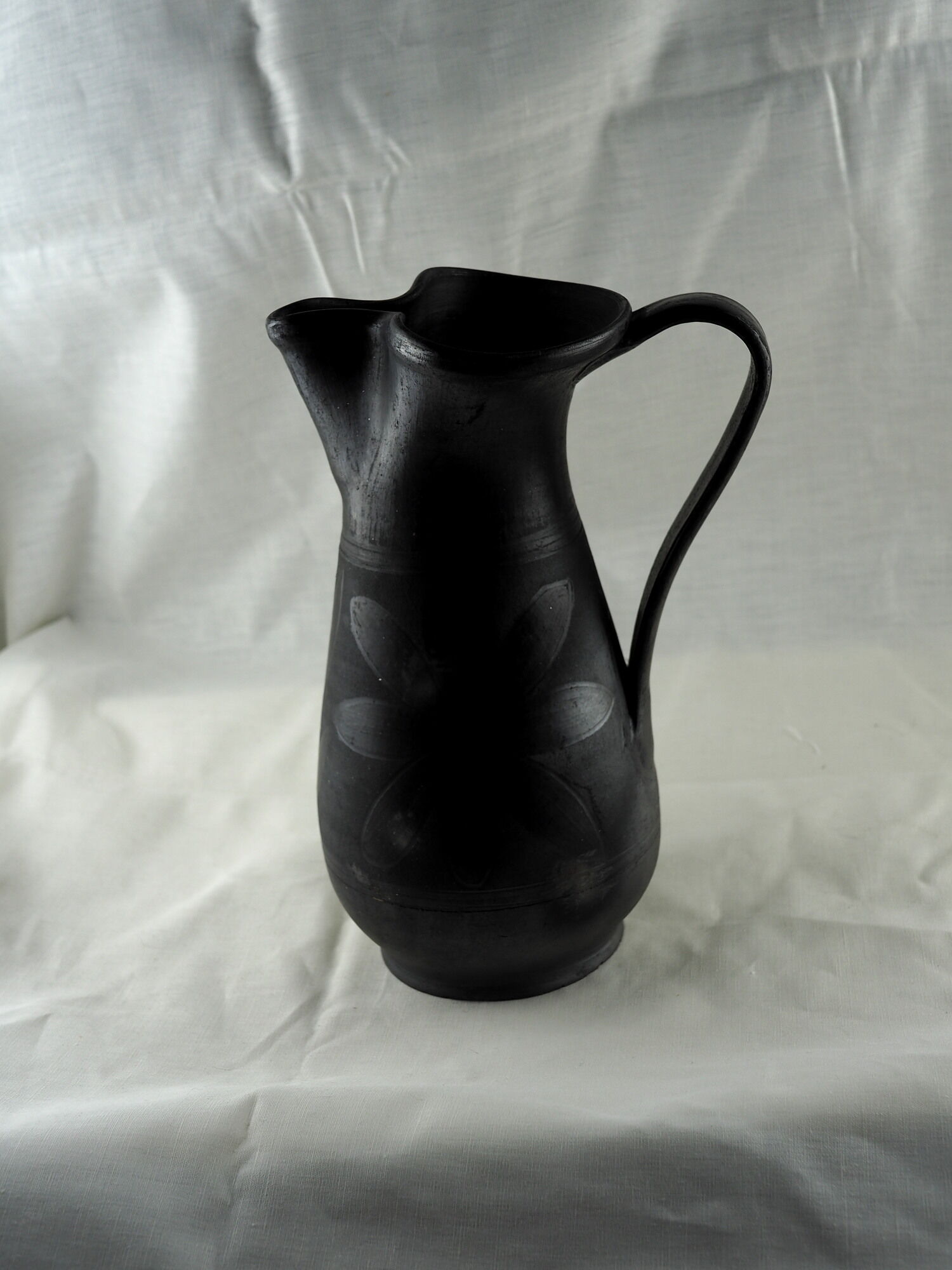 Stylized black pitcher - black pottery of Bisalhães - XXth