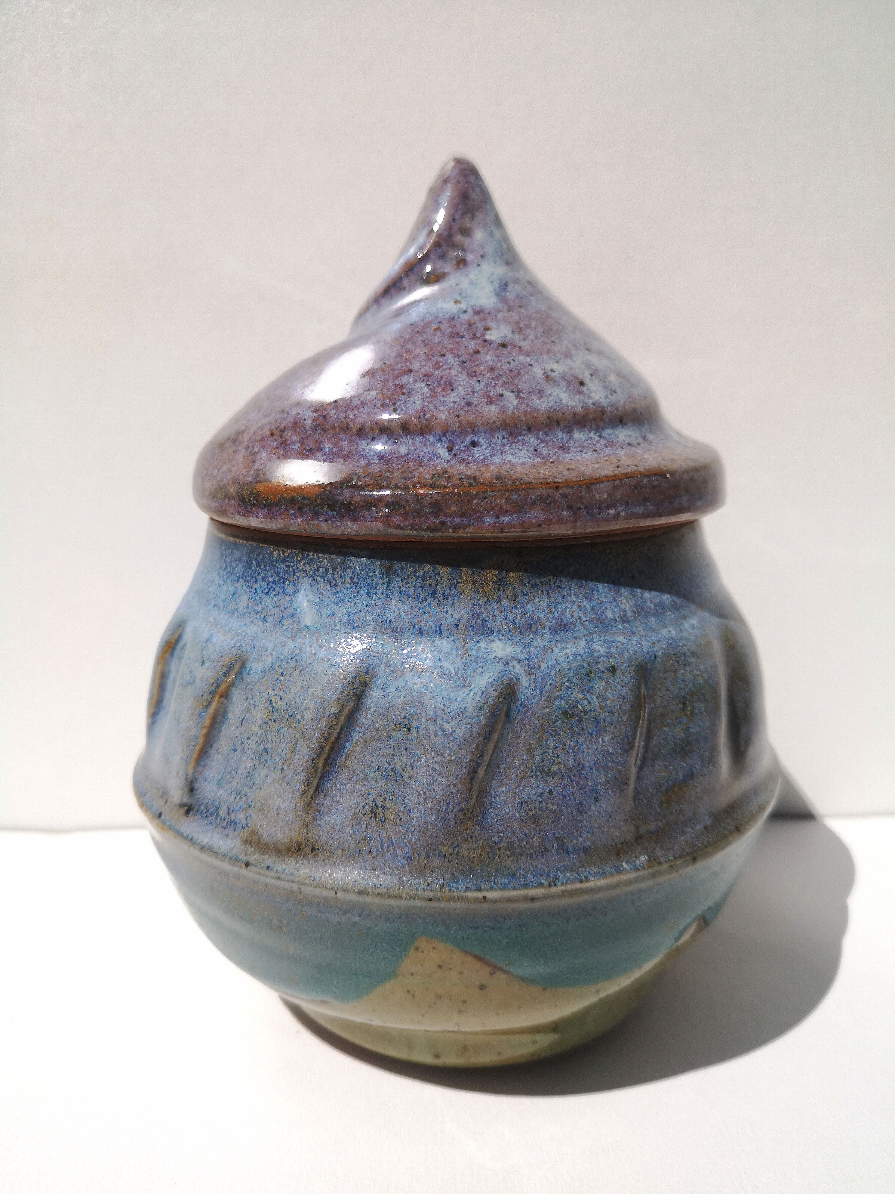 Glazed stoneware pot