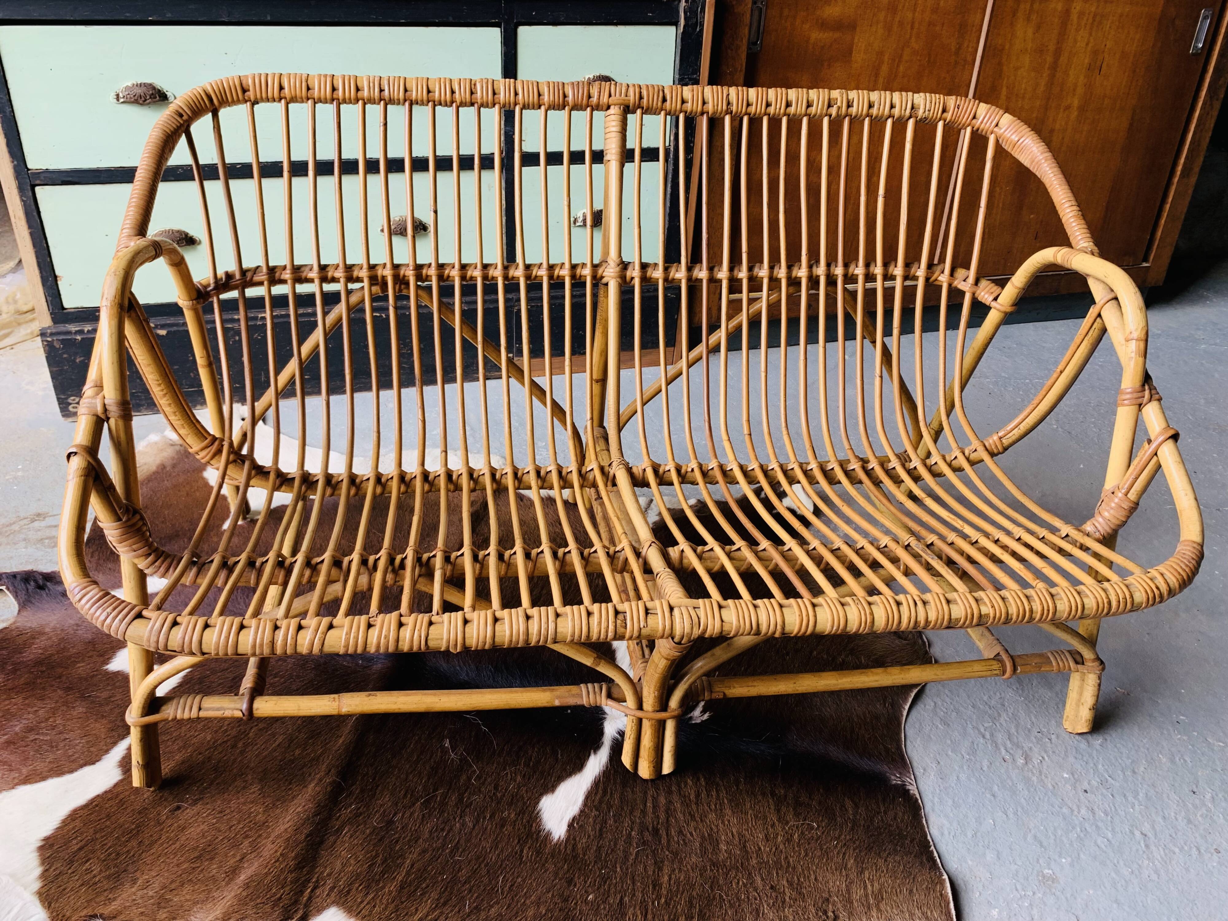 2-seater rattan sofa