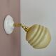 Applique globe vintage en opaline jaune pâle